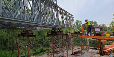 DDS and BVR Construction assembles launching bridge over Oatka Creek for RG&E Pipeline