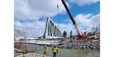 Steel Bridge Erection of Heavy Steel Trusses utilizing a 600 ton crane